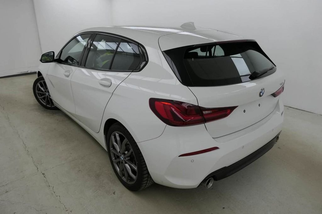 BMW 120i