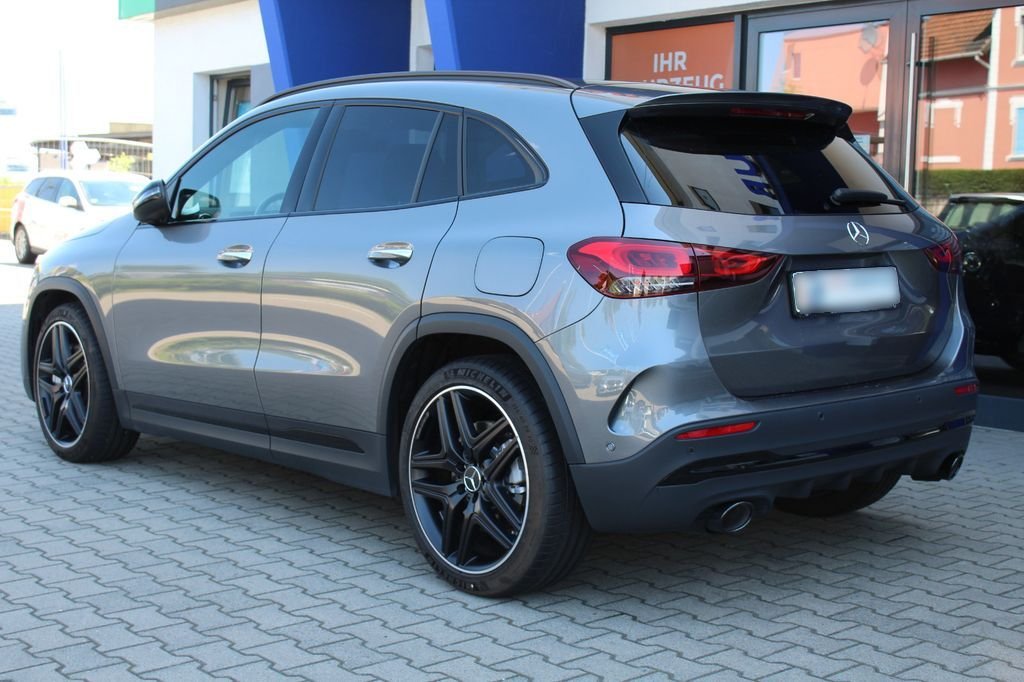 Mercedes-Benz GLA 35 AMG 