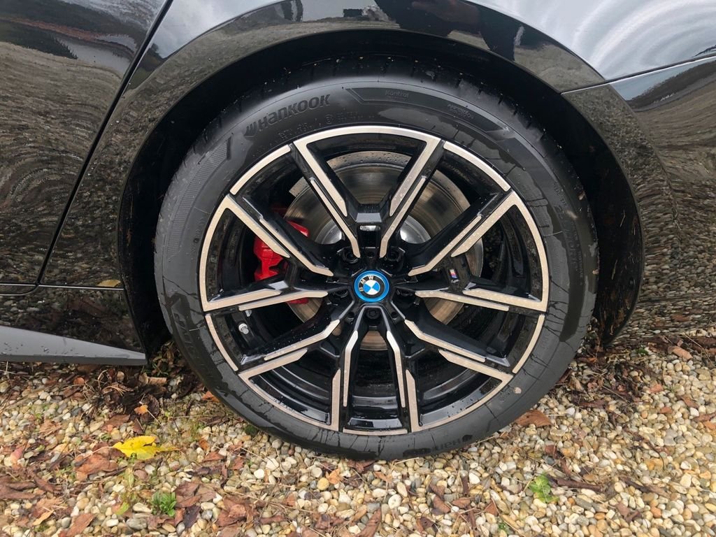 BMW i4 M50