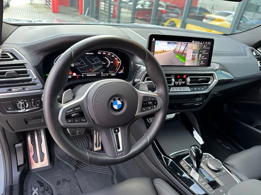 BMW X4 M40i