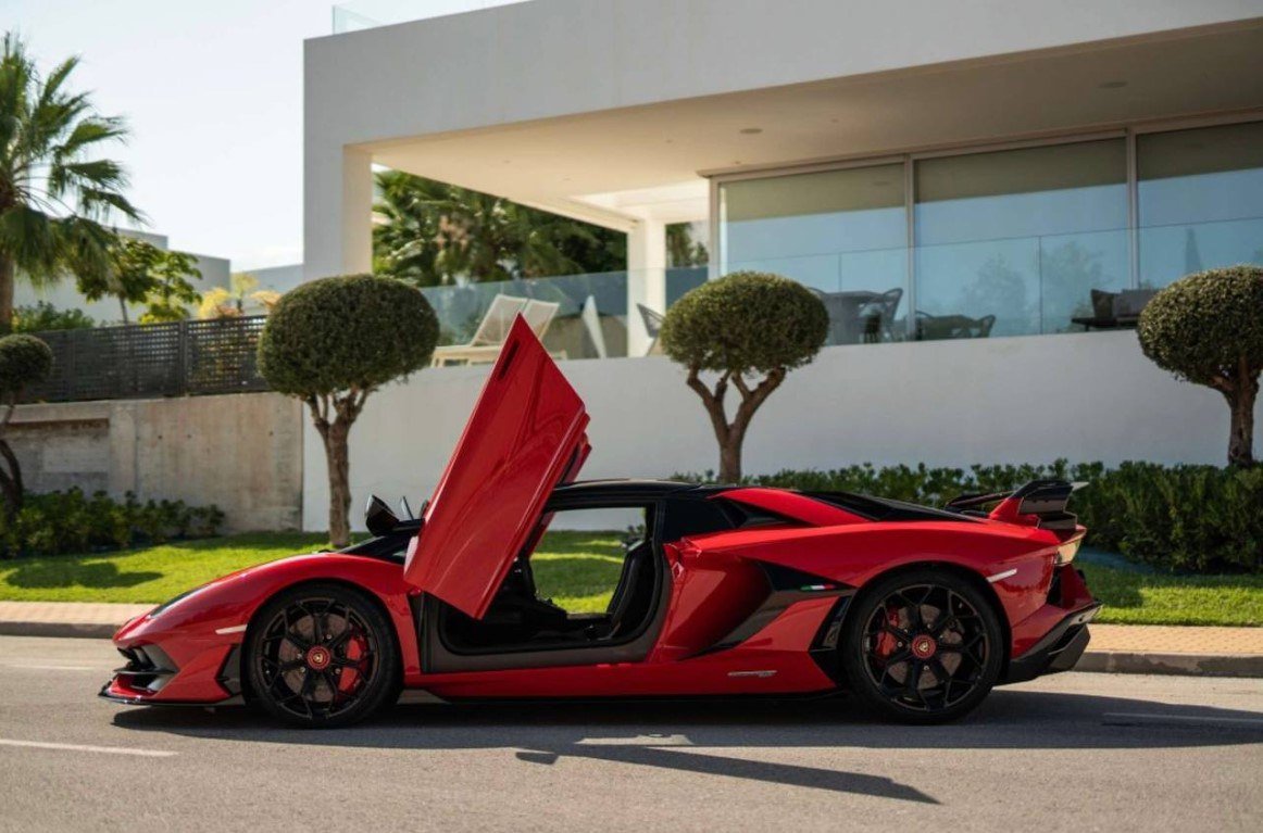 Lamborghini Aventador