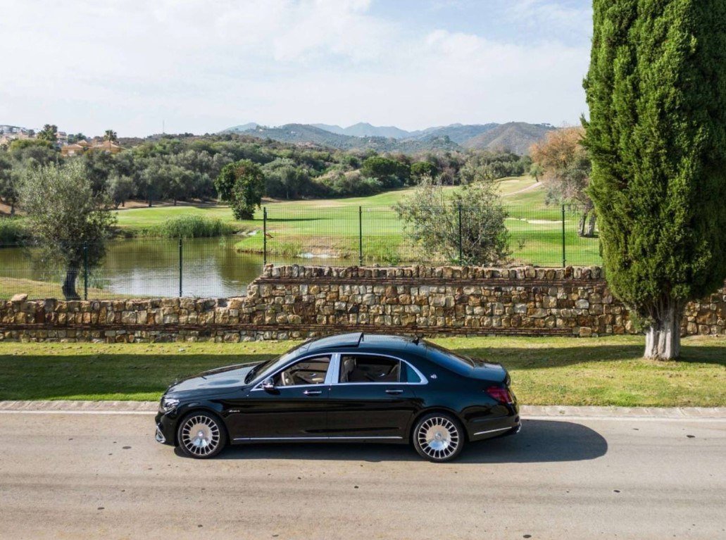 Mercedes-Benz S560