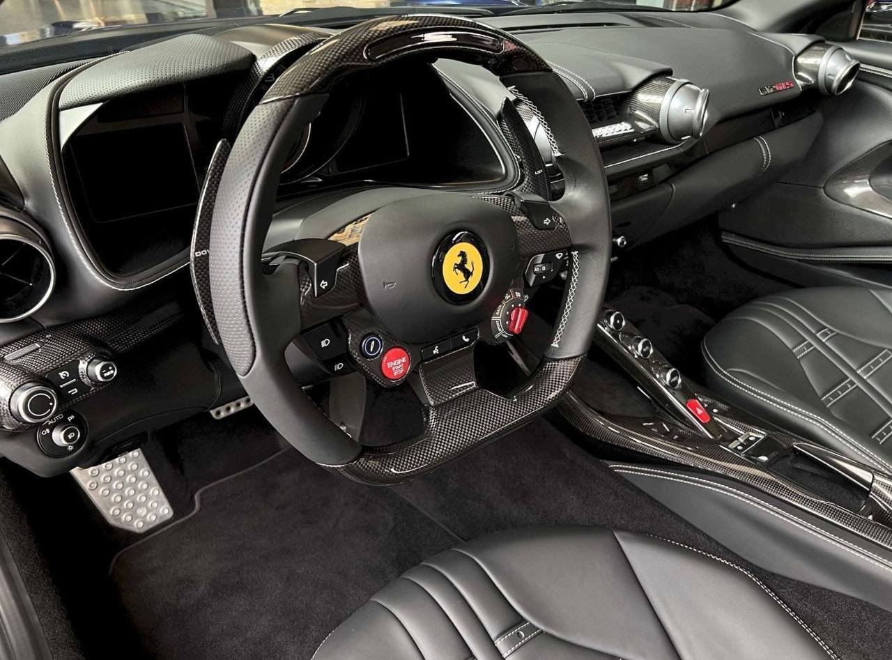 Ferrari 812