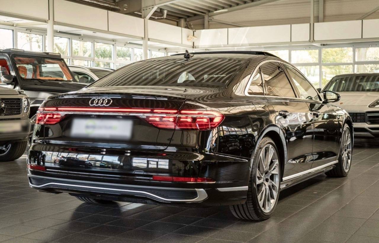 Audi A8