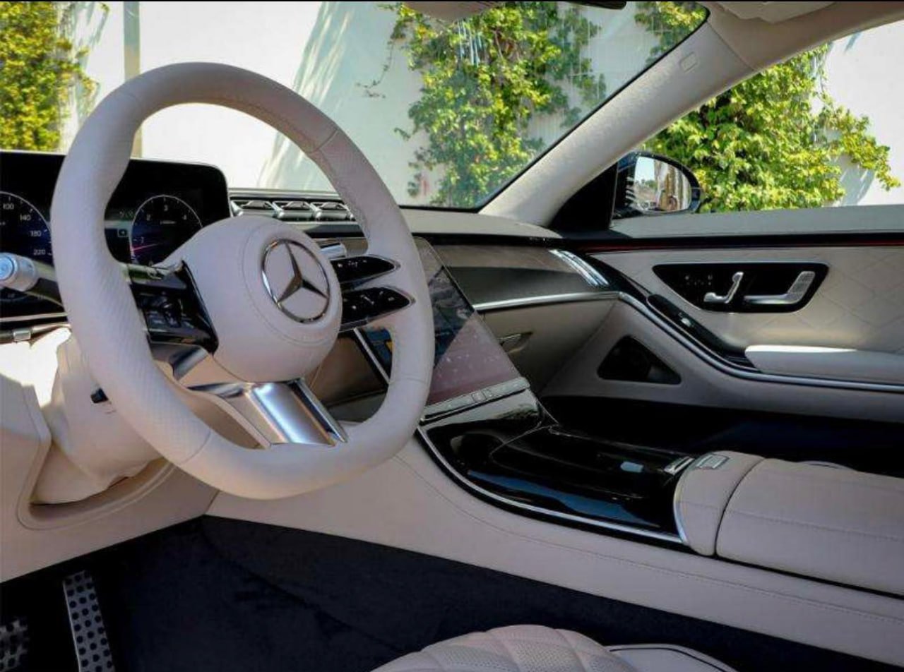 Mercedes-Benz S400