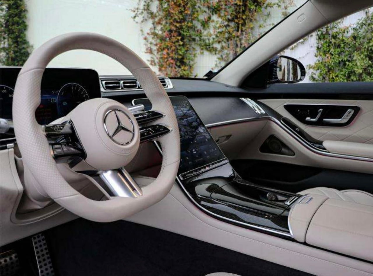 Mercedes-Benz S580